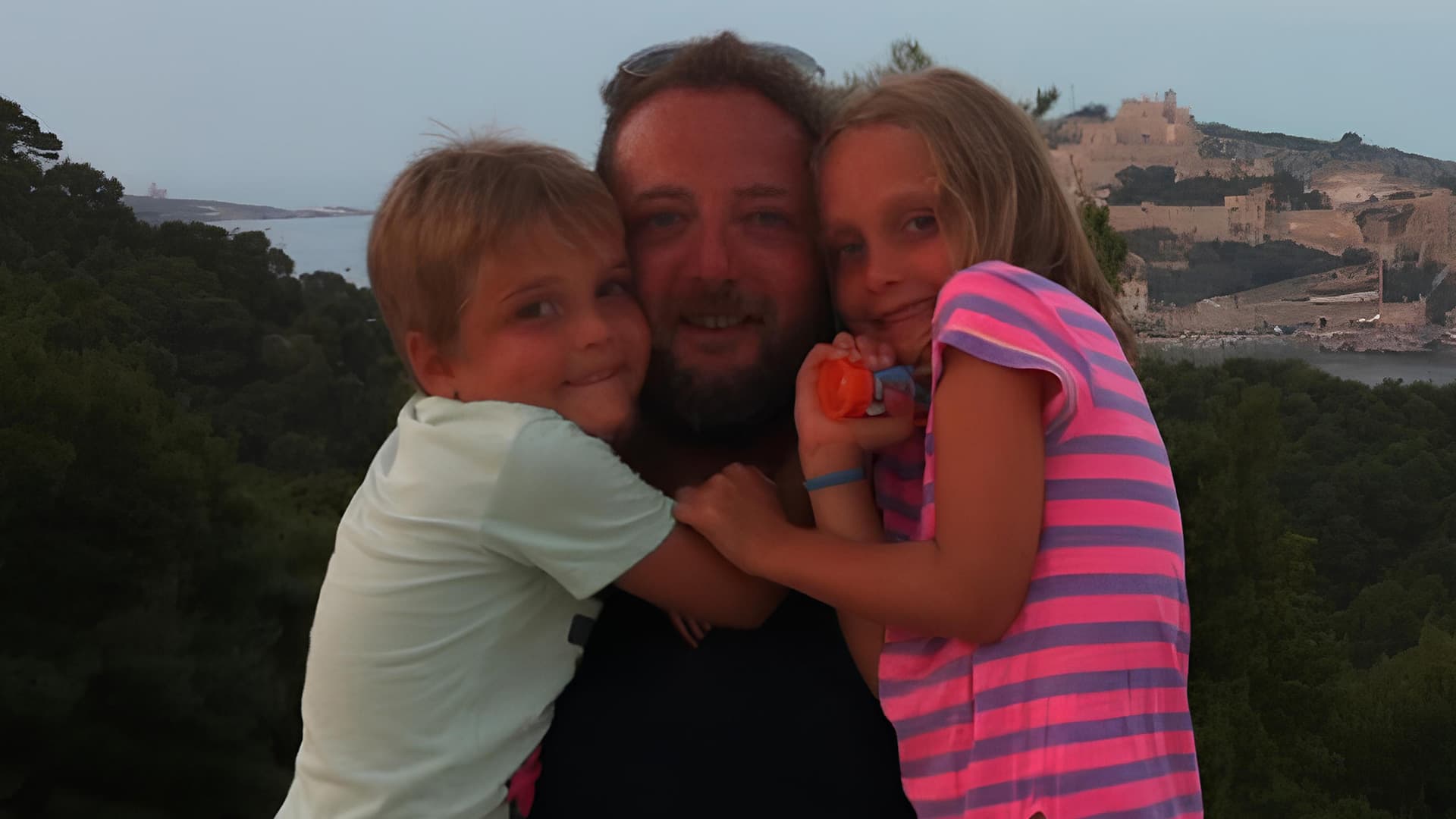 Valentina, Lorenzo e il Polpo — la famiglia dietro il noleggio gommoni alle Isole Tremiti