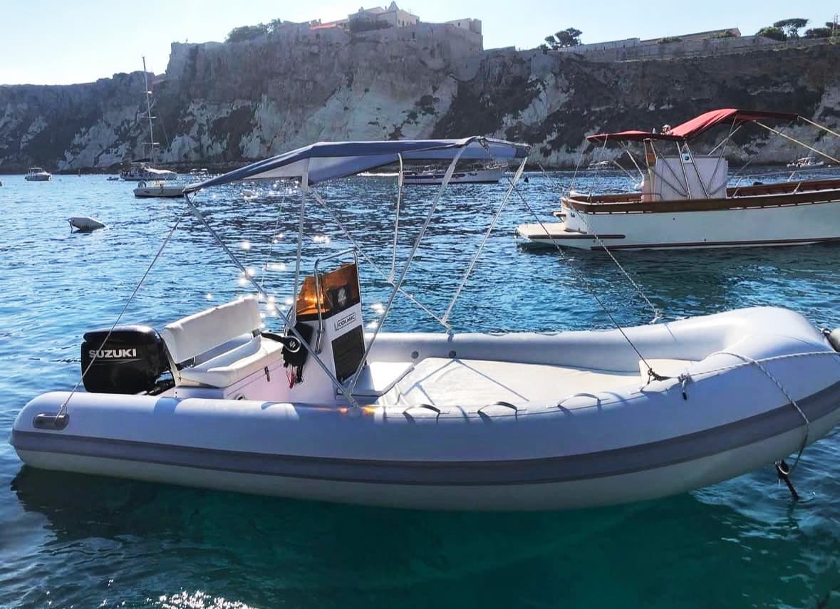Gommone Asso 5m — Il Polpo, noleggio gommoni Isole Tremiti